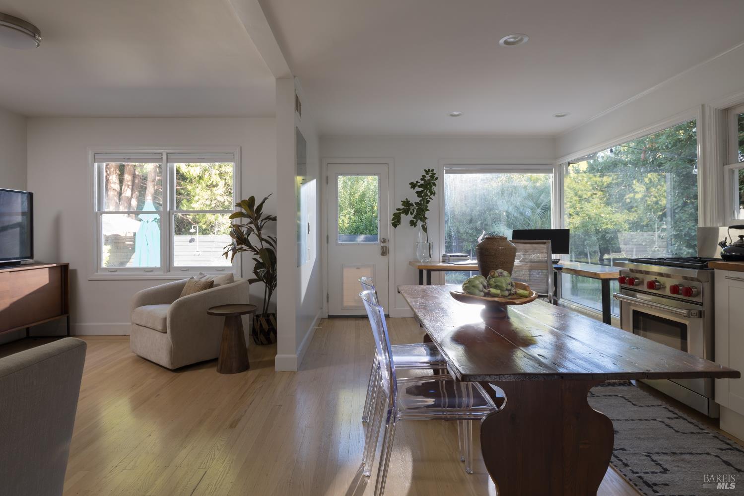 582 3rd Street E Sonoma CA 95476