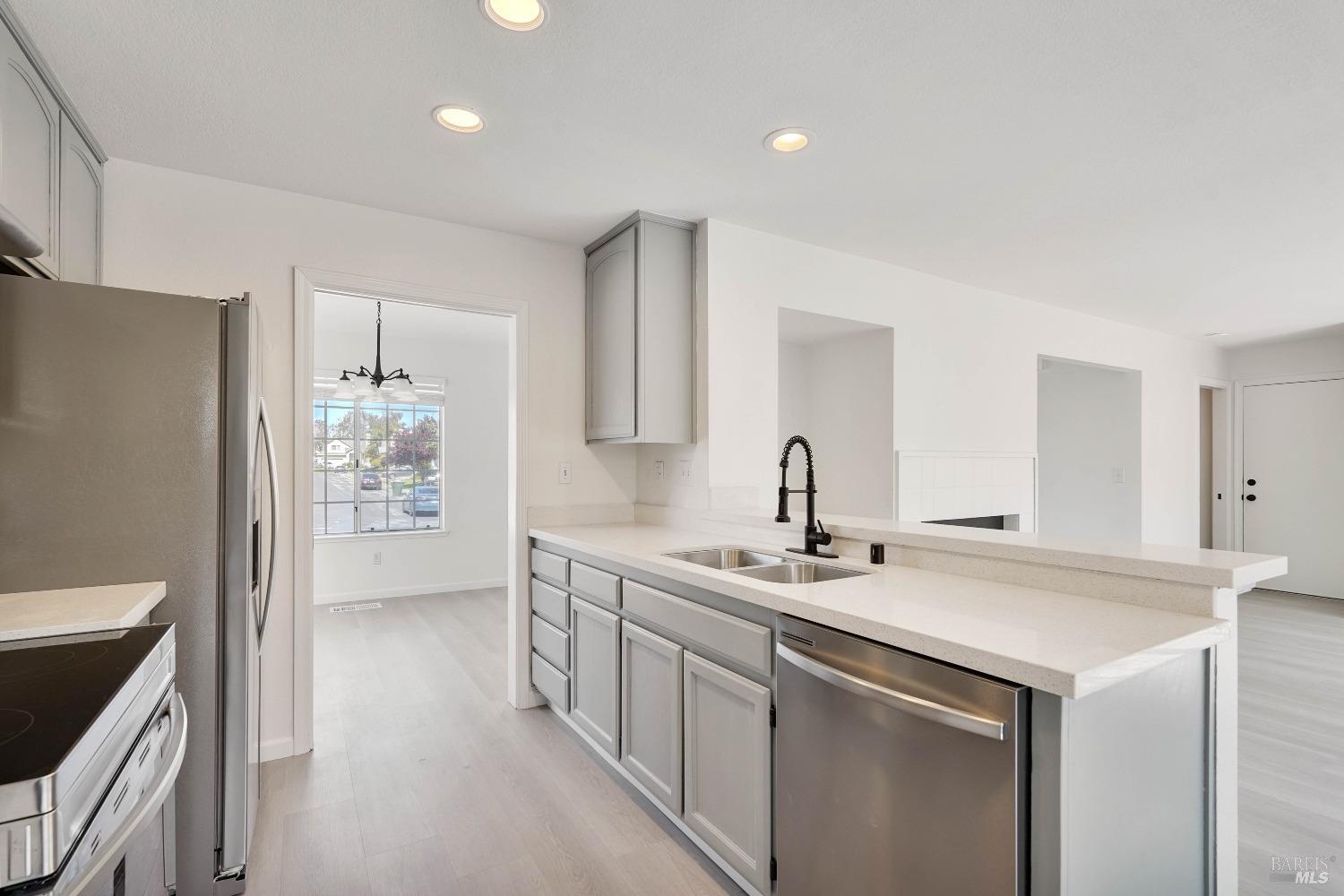 948 Shadywood Circle Suisun City CA 94585