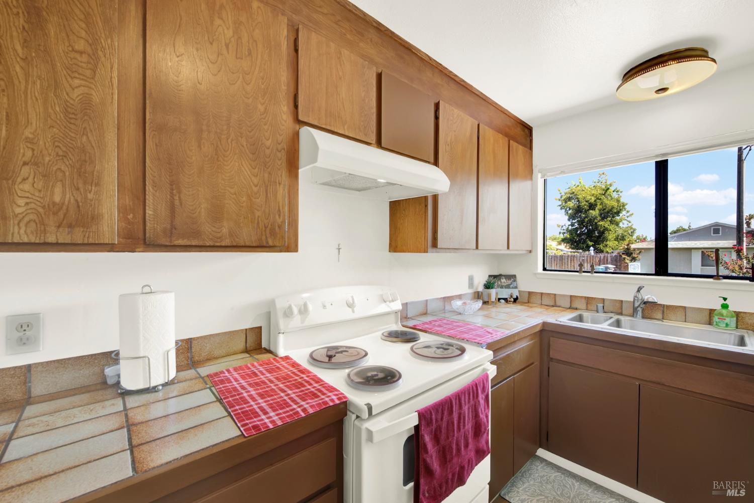 240 Grand Canyon Drive Vacaville CA 95687
