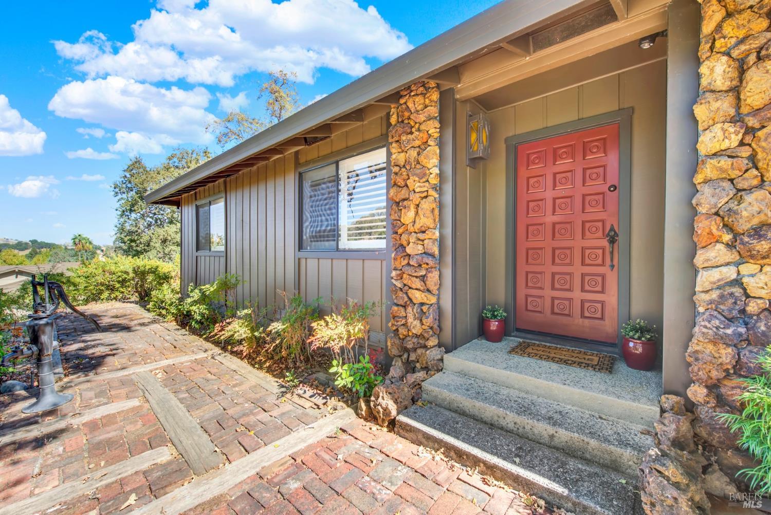 214 Wykoff Drive Vacaville CA 95688