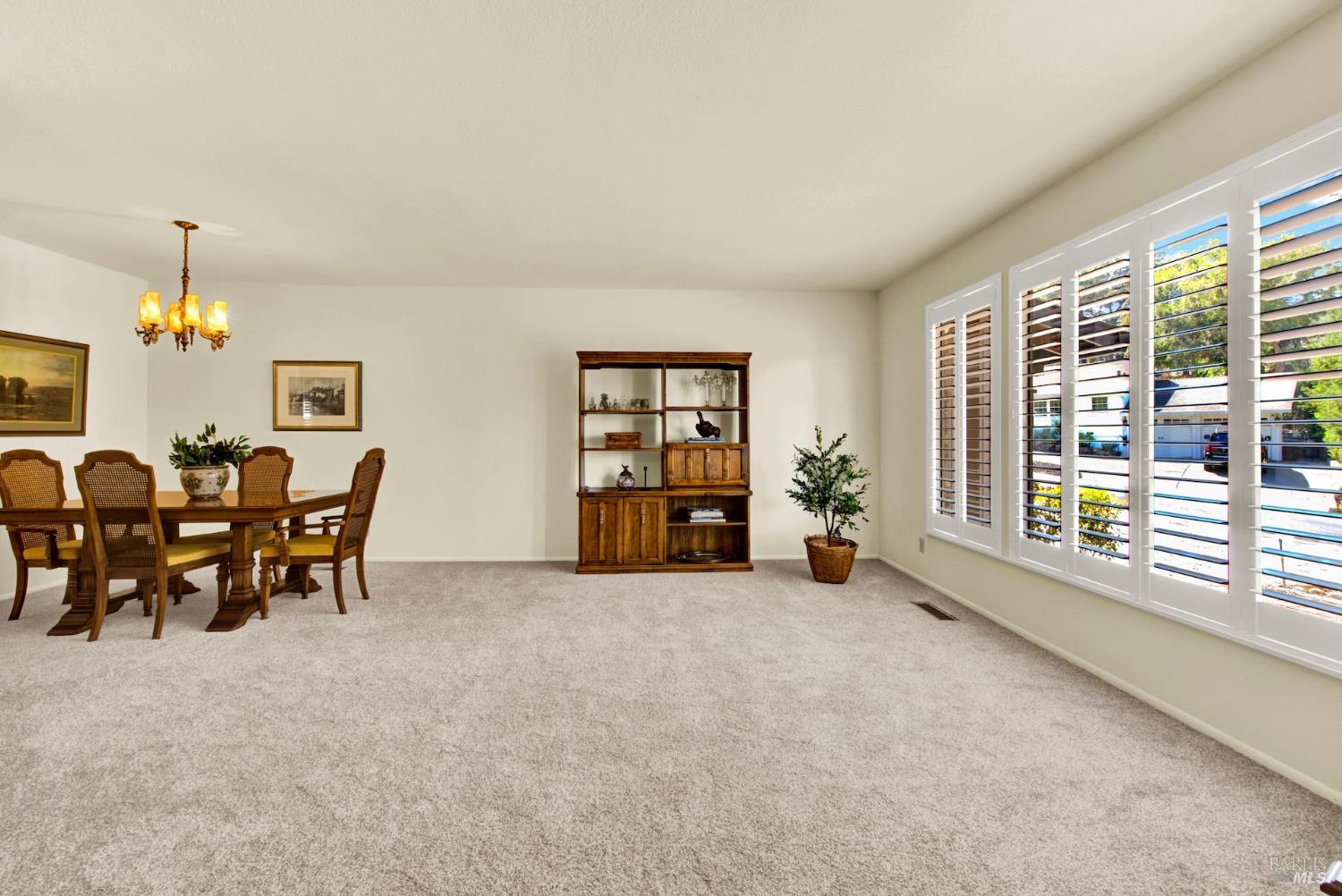214 Wykoff Drive Vacaville CA 95688