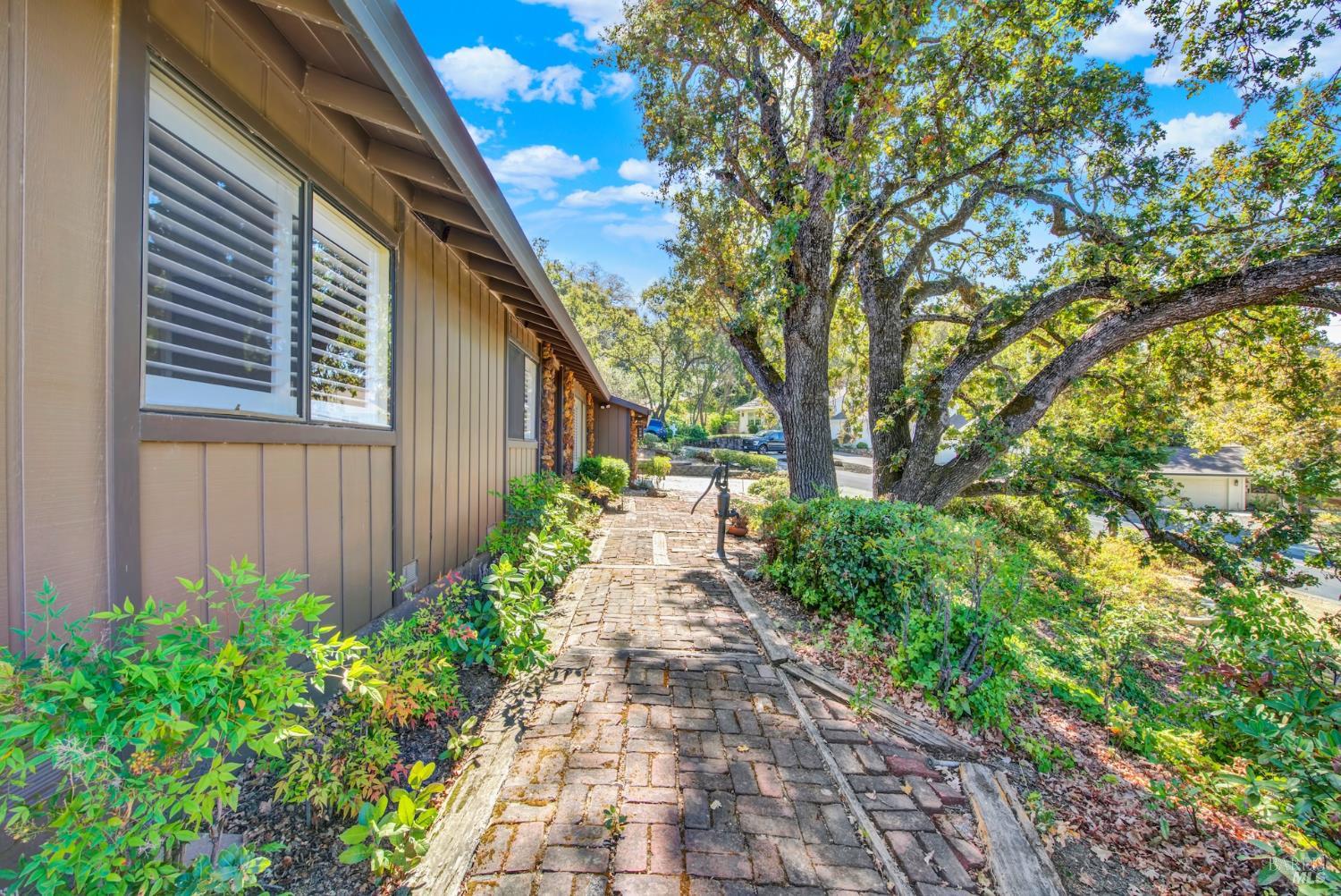 214 Wykoff Drive Vacaville CA 95688