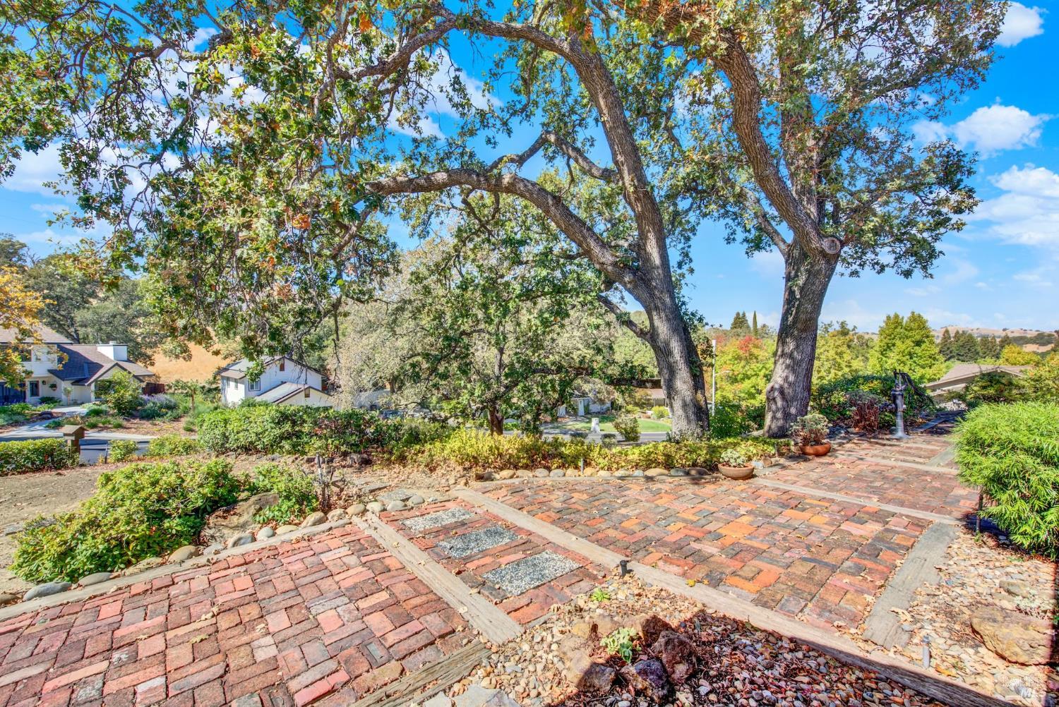 214 Wykoff Drive Vacaville CA 95688