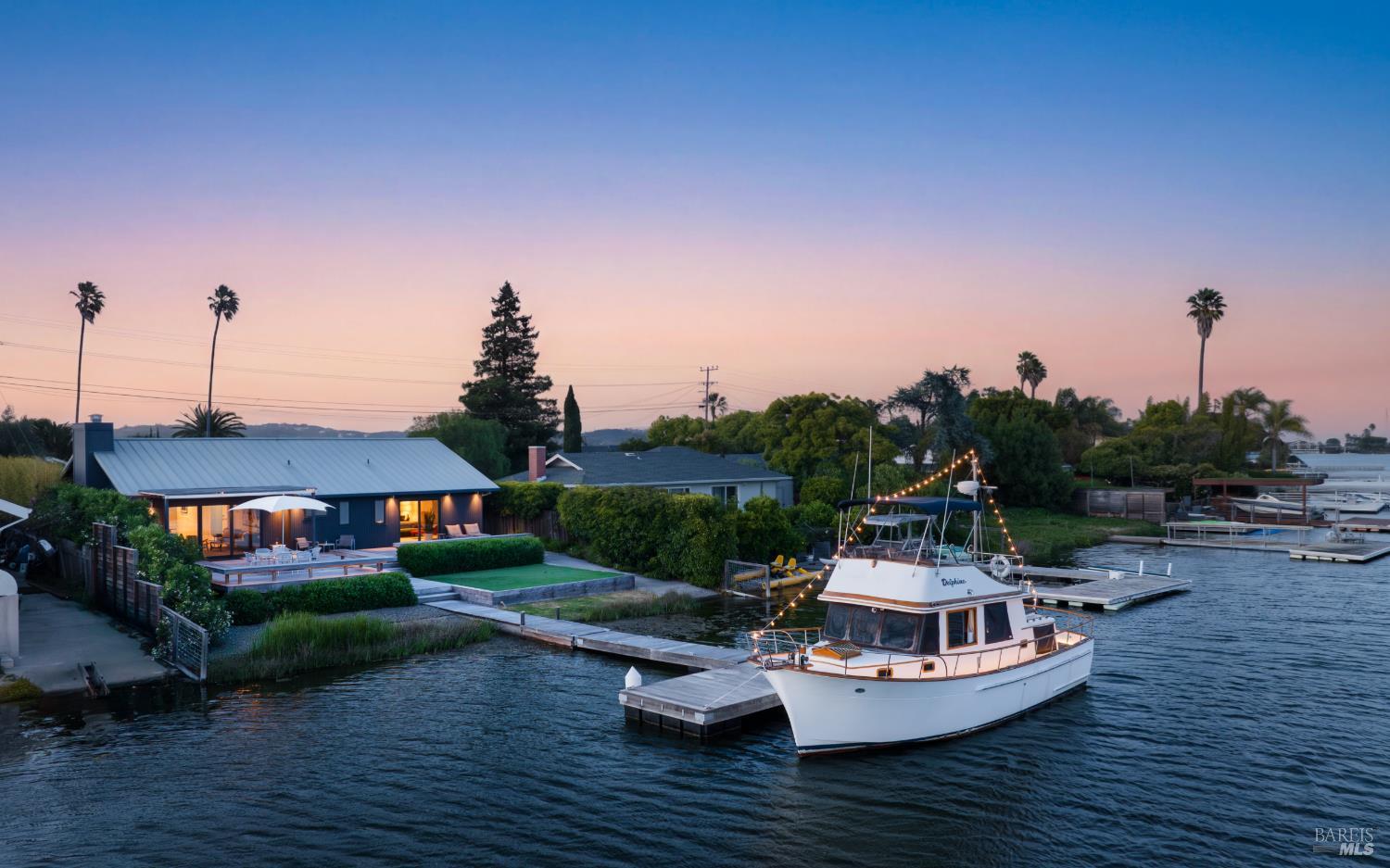 160 Montego Key Novato CA 94949