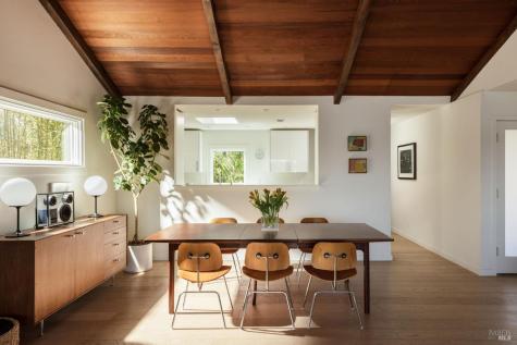 160 Montego Key Novato CA 94949