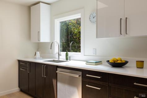 160 Montego Key Novato CA 94949