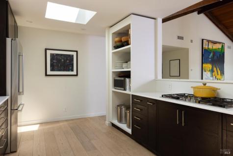 160 Montego Key Novato CA 94949