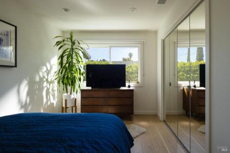 160 Montego Key Novato CA 94949