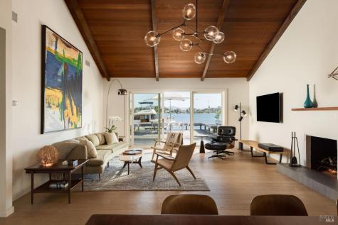 160 Montego Key Novato CA 94949