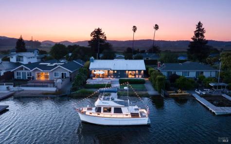 160 Montego Key Novato CA 94949