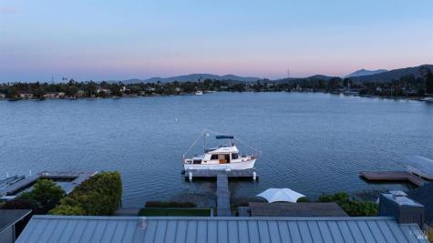 160 Montego Key Novato CA 94949