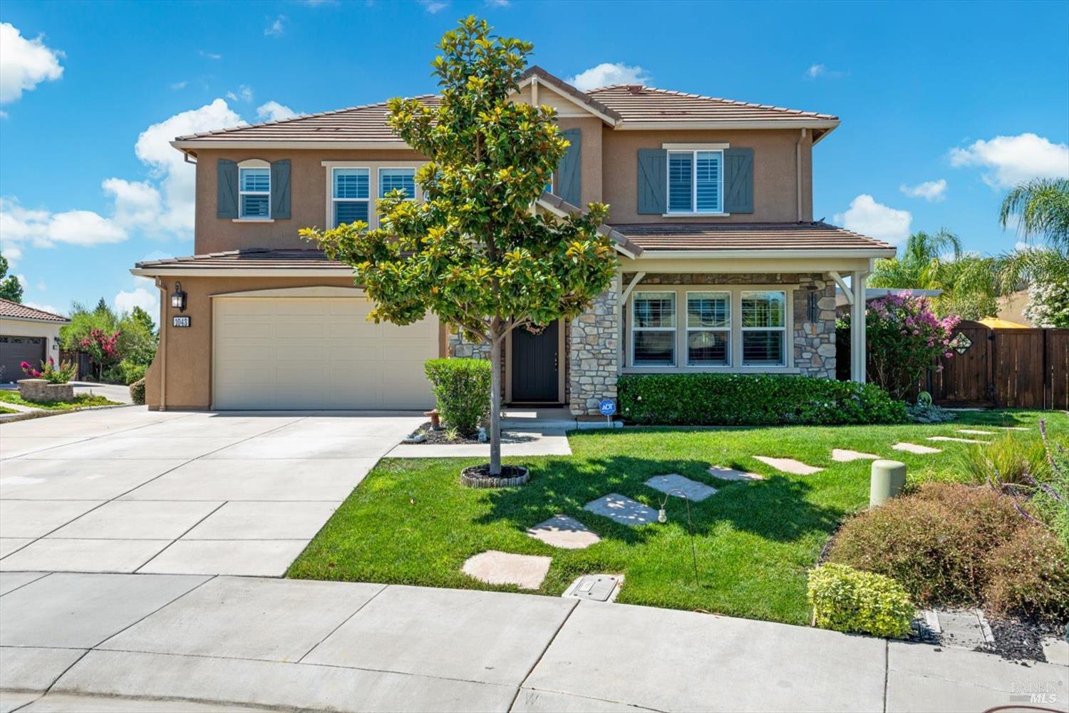 1043 Green Leaf Court Vacaville CA 95688
