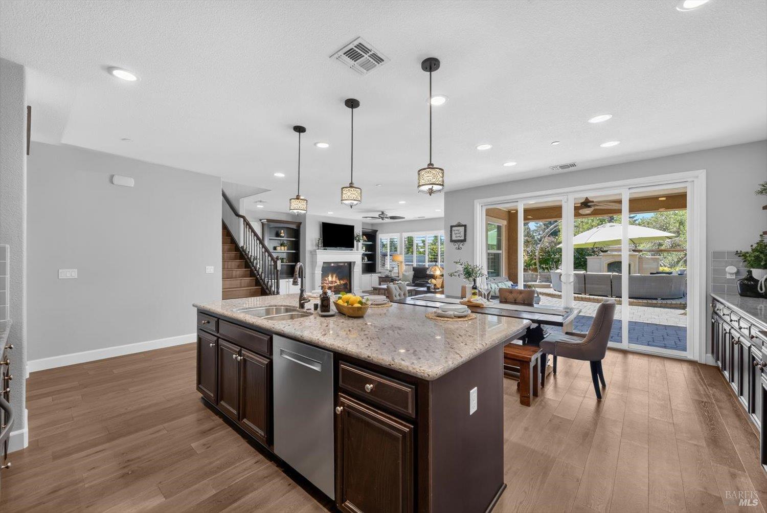 1043 Green Leaf Court Vacaville CA 95688