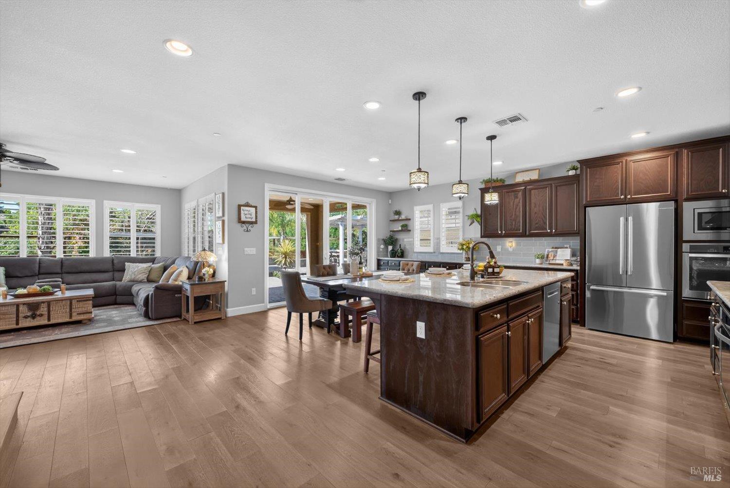 1043 Green Leaf Court Vacaville CA 95688