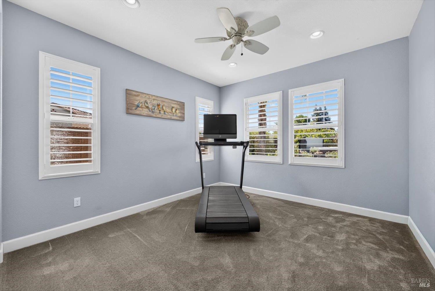 1043 Green Leaf Court Vacaville CA 95688