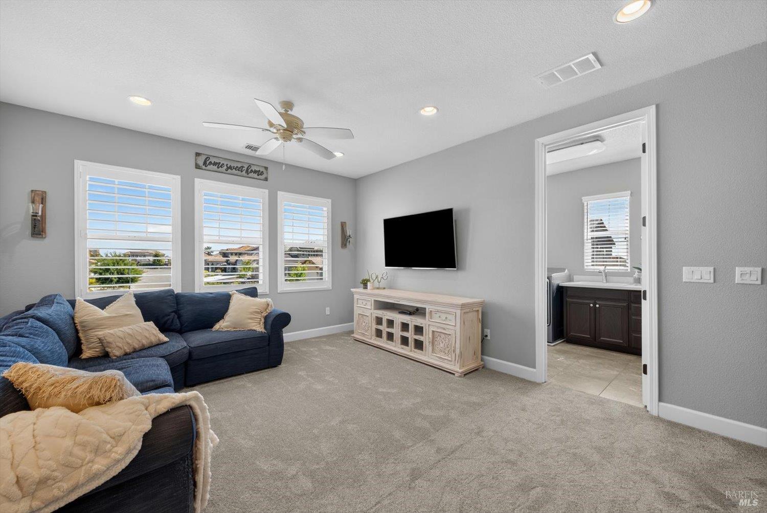 1043 Green Leaf Court Vacaville CA 95688