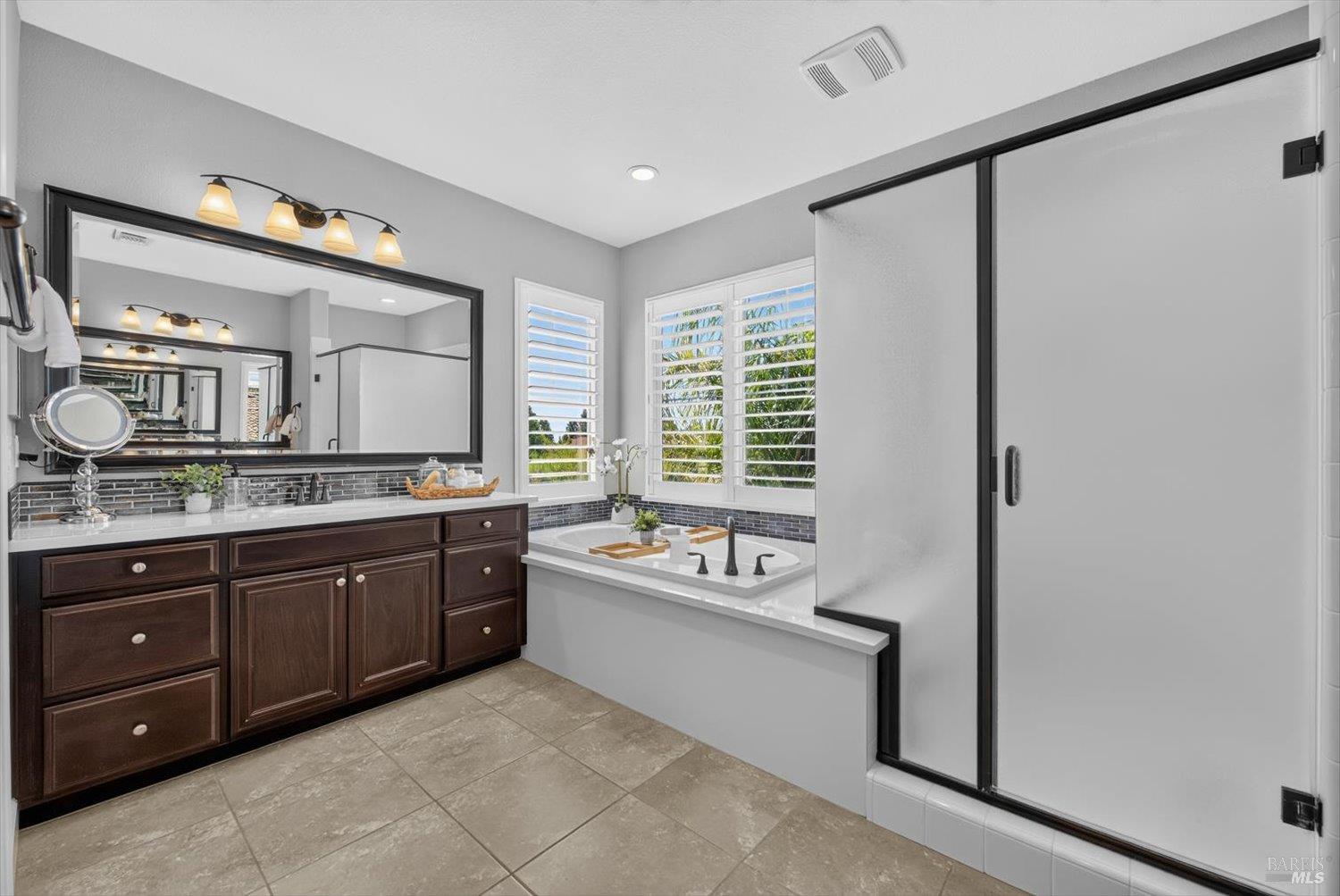 1043 Green Leaf Court Vacaville CA 95688