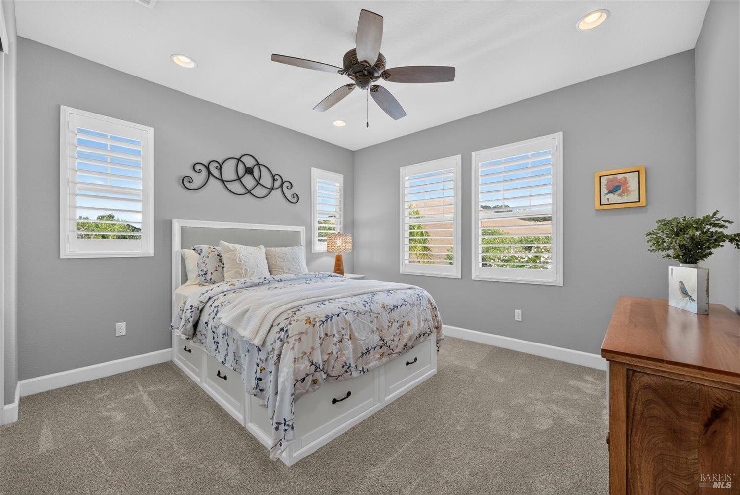 1043 Green Leaf Court Vacaville CA 95688