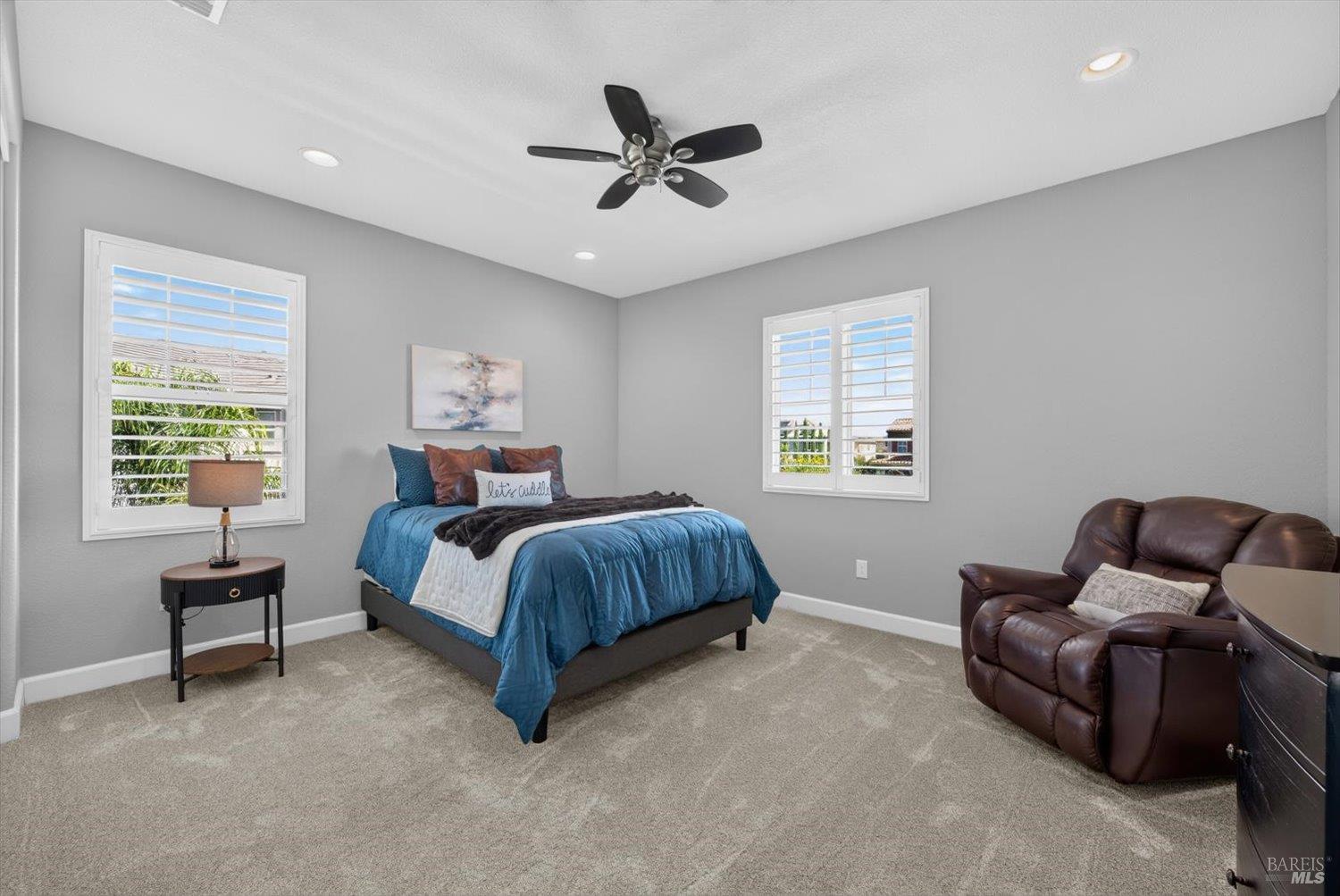 1043 Green Leaf Court Vacaville CA 95688