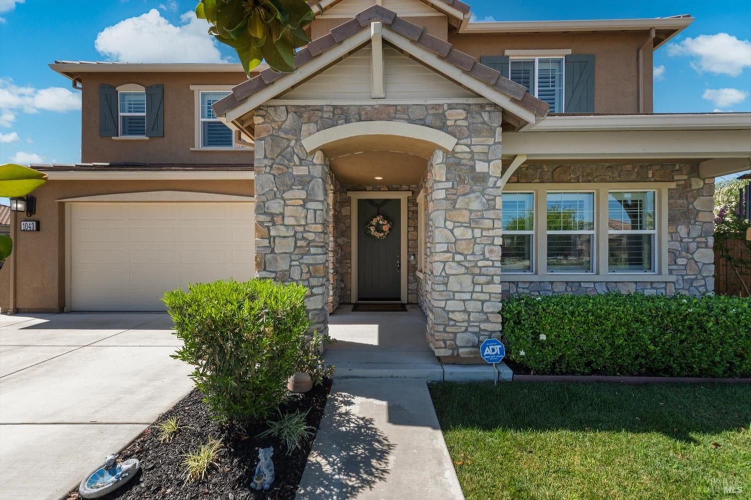 1043 Green Leaf Court Vacaville CA 95688
