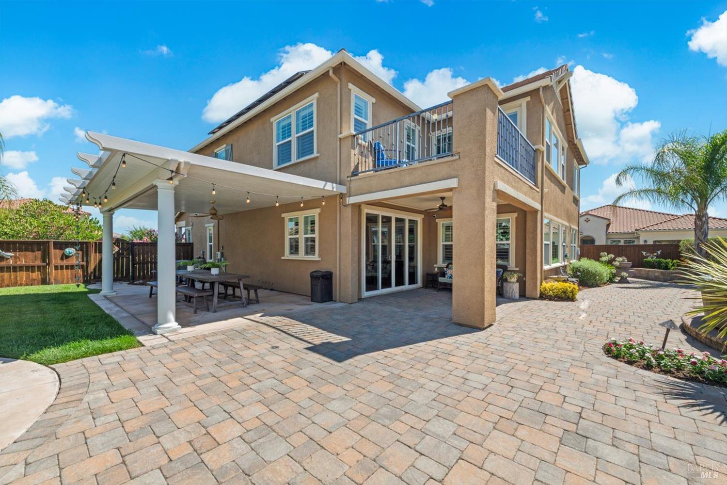 1043 Green Leaf Court Vacaville CA 95688