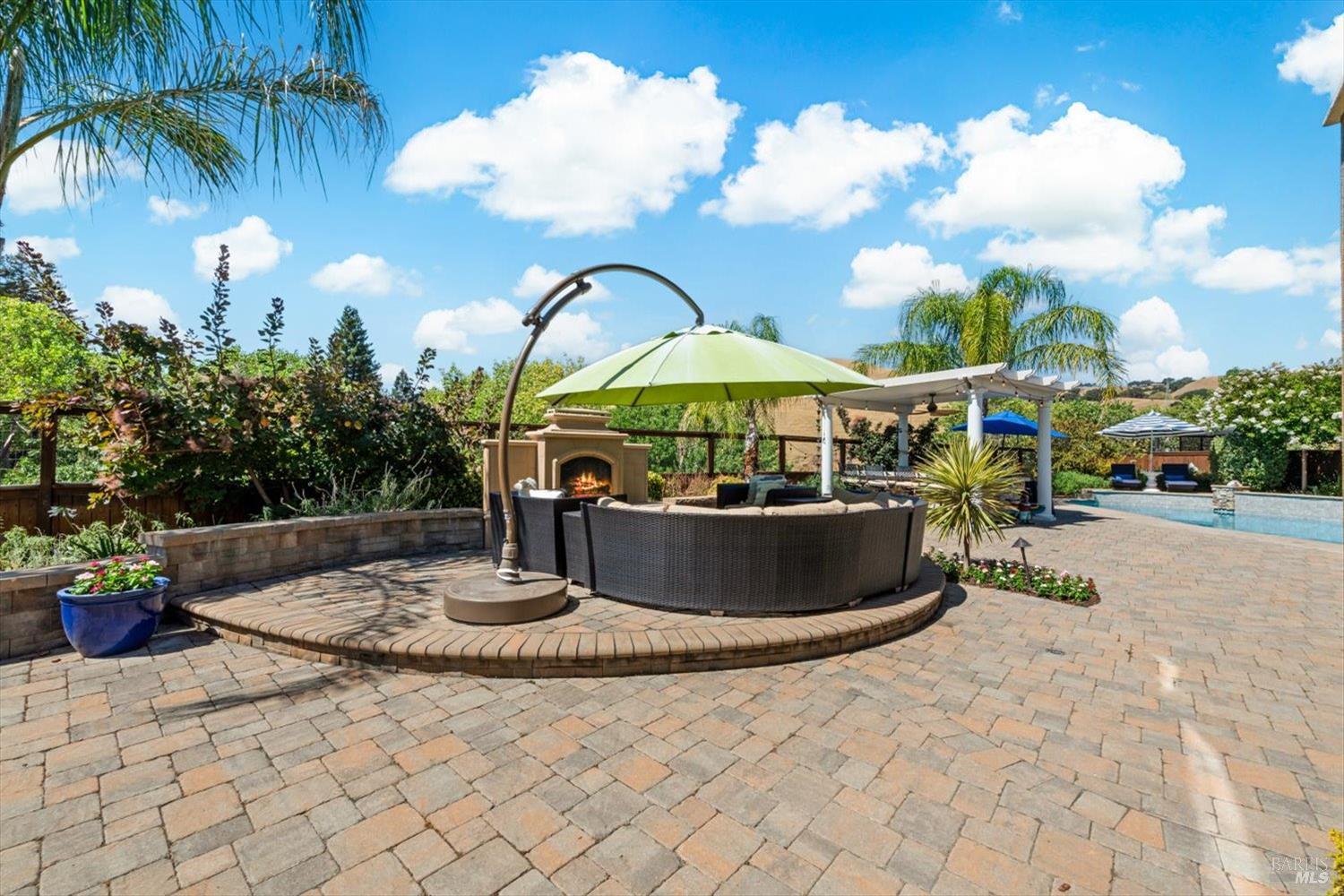 1043 Green Leaf Court Vacaville CA 95688