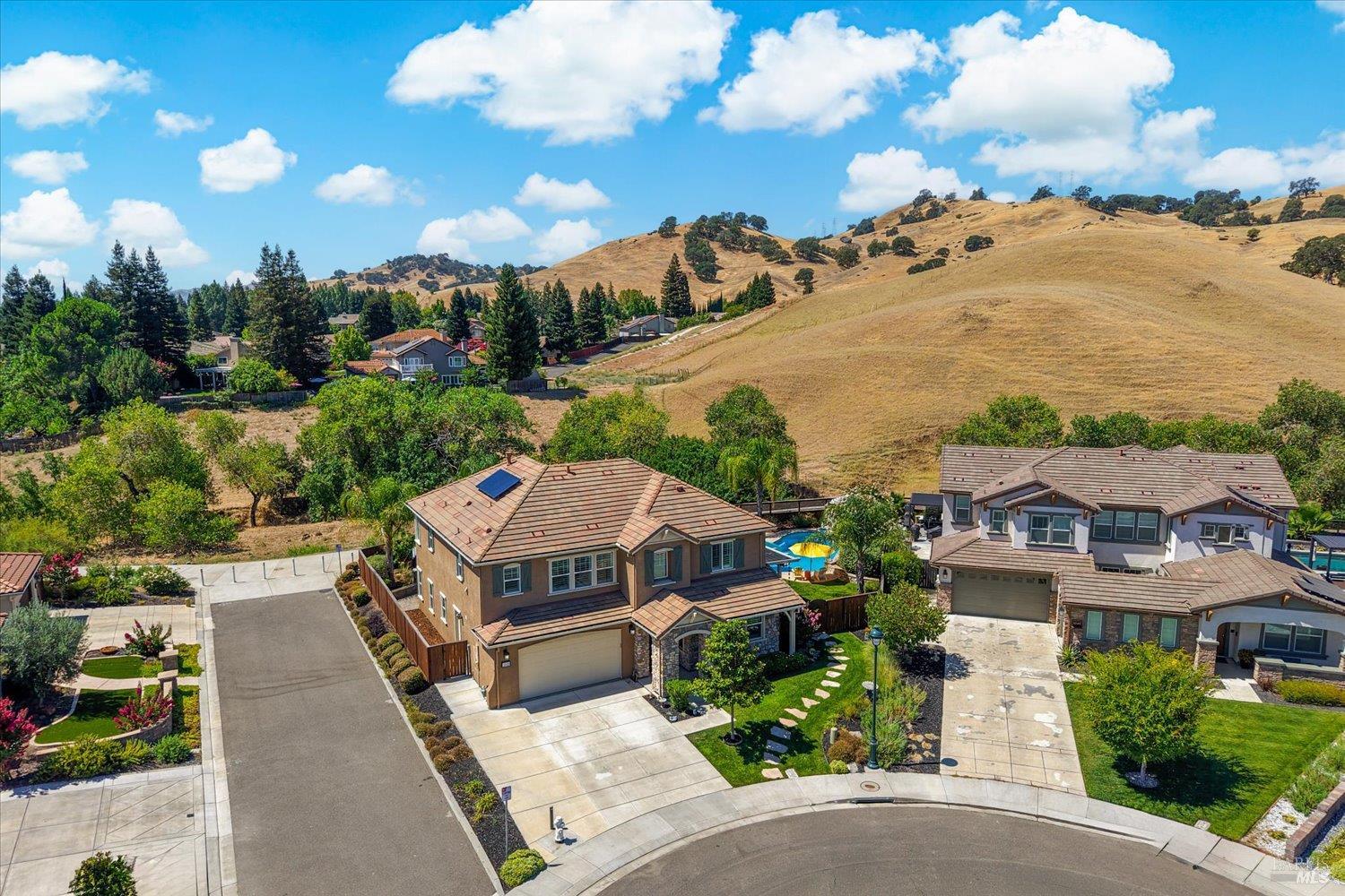 1043 Green Leaf Court Vacaville CA 95688