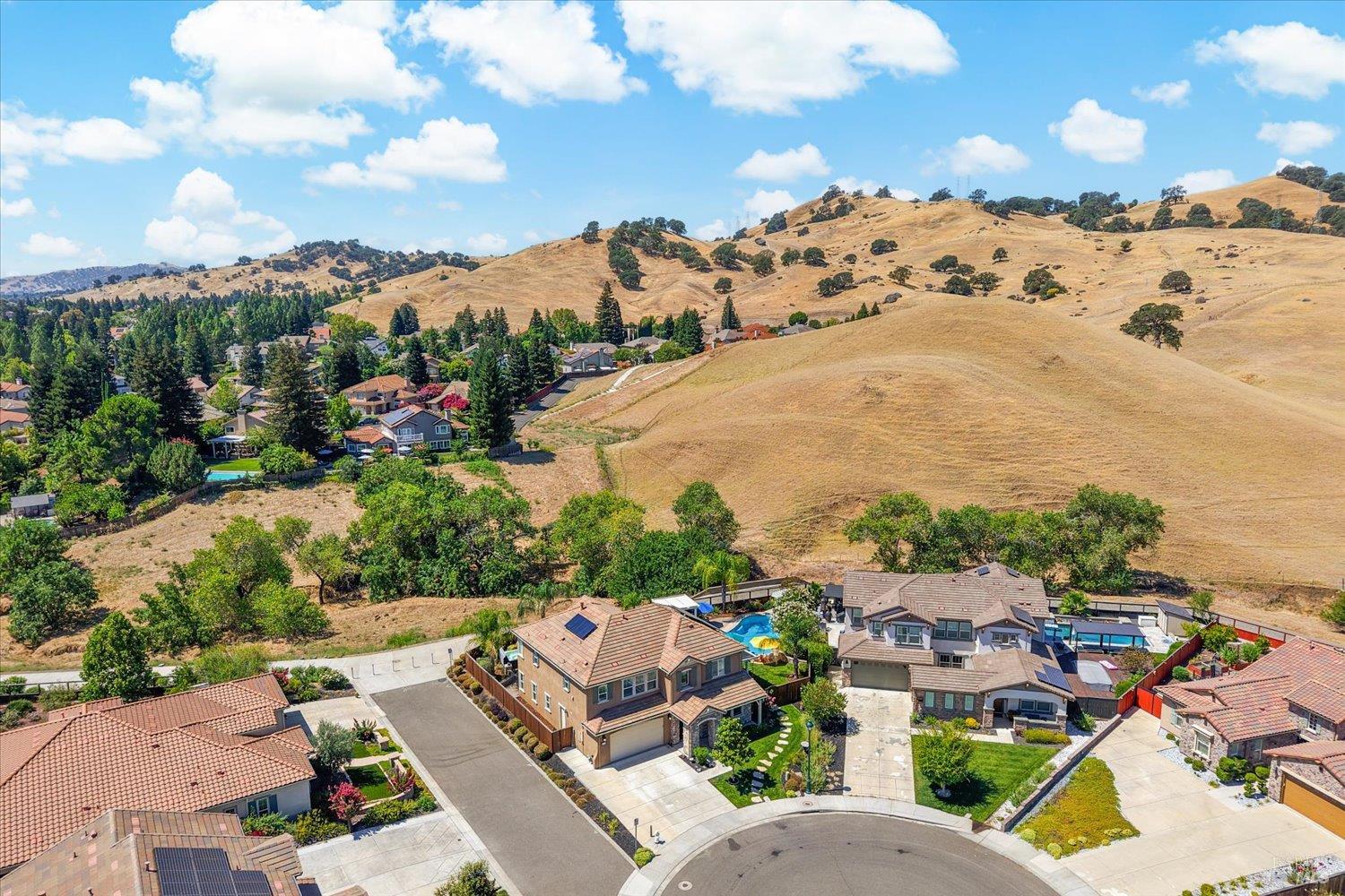 1043 Green Leaf Court Vacaville CA 95688