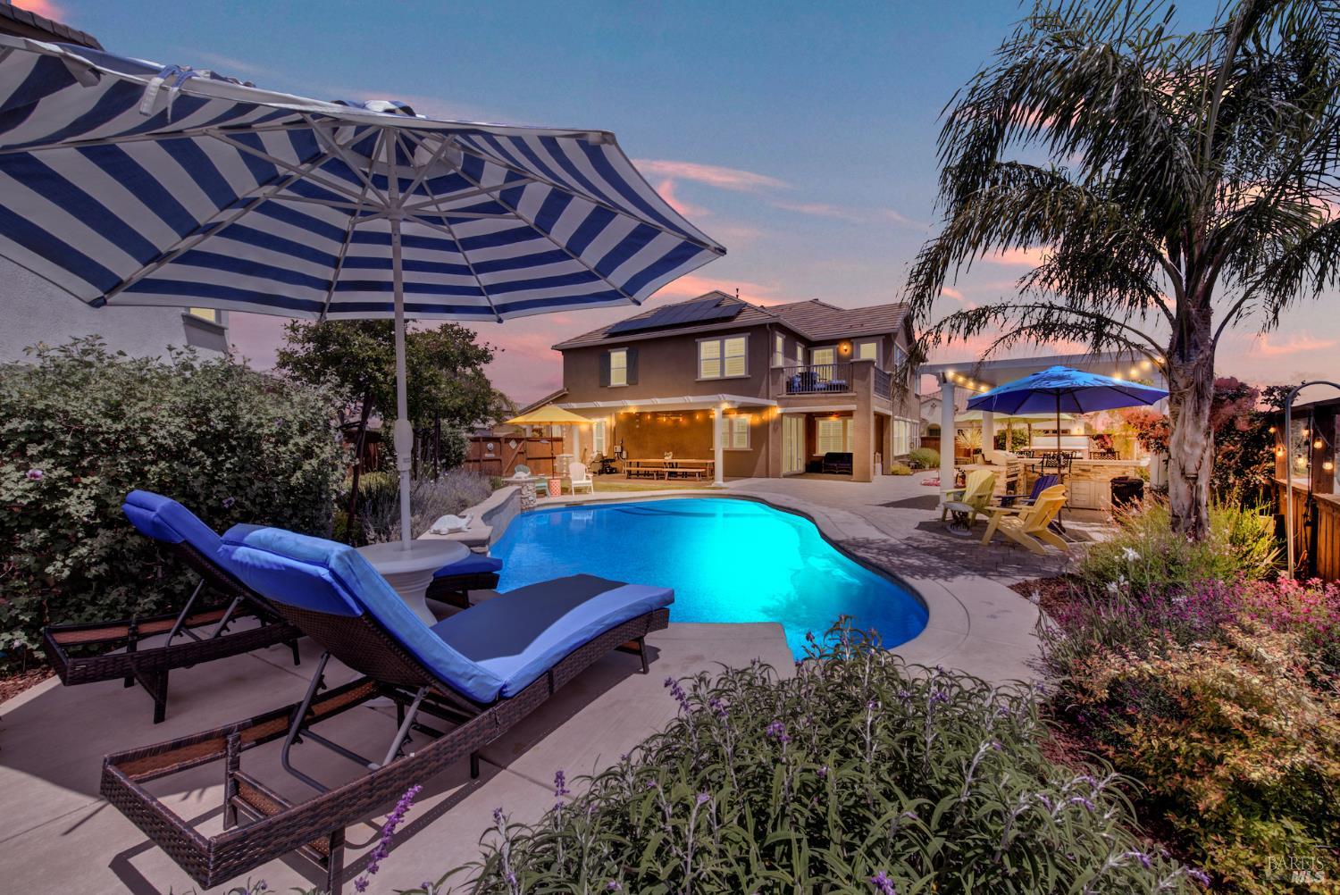 1043 Green Leaf Court Vacaville CA 95688