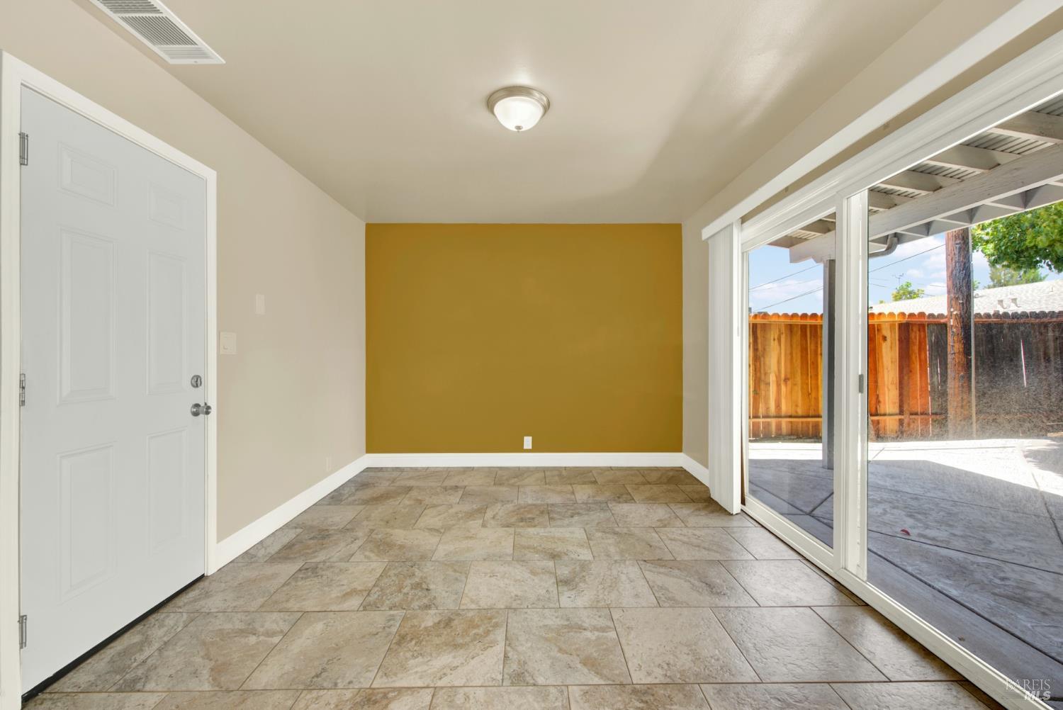 218 E Wyoming Street Fairfield CA 94533