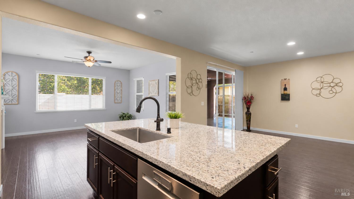 350 Heritage Lane Dixon CA 95620
