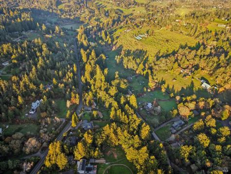 189 Wagnon Road Sebastopol CA 95472