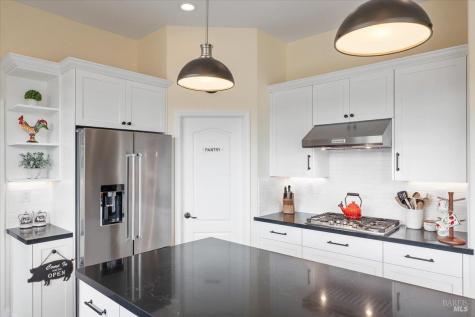 290 Appaloosa Trail Healdsburg CA 95448