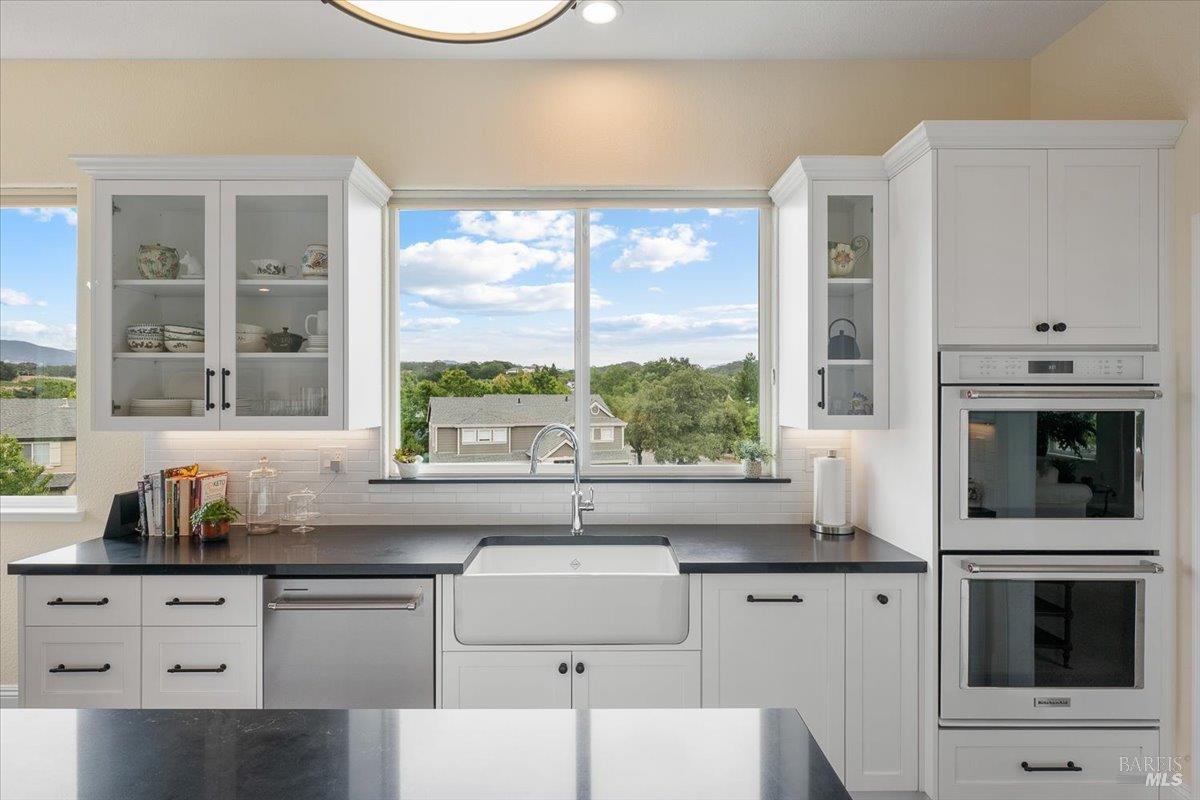 290 Appaloosa Trail Healdsburg CA 95448