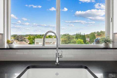 290 Appaloosa Trail Healdsburg CA 95448