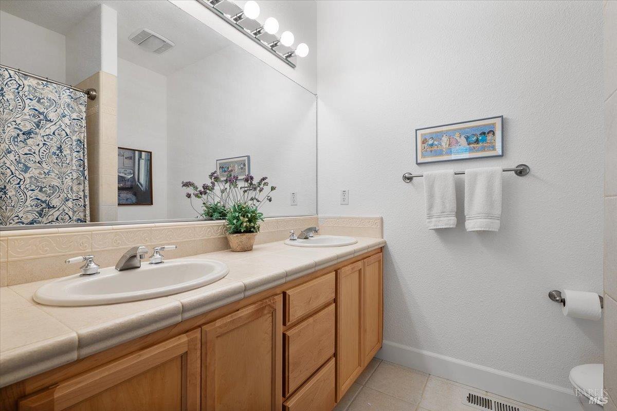 290 Appaloosa Trail Healdsburg CA 95448