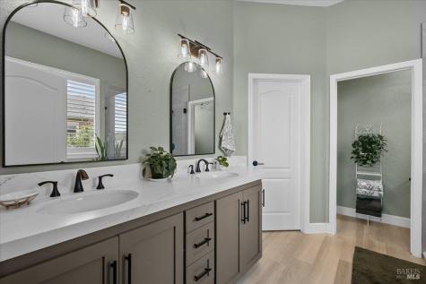 290 Appaloosa Trail Healdsburg CA 95448