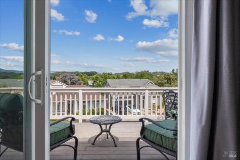 290 Appaloosa Trail Healdsburg CA 95448