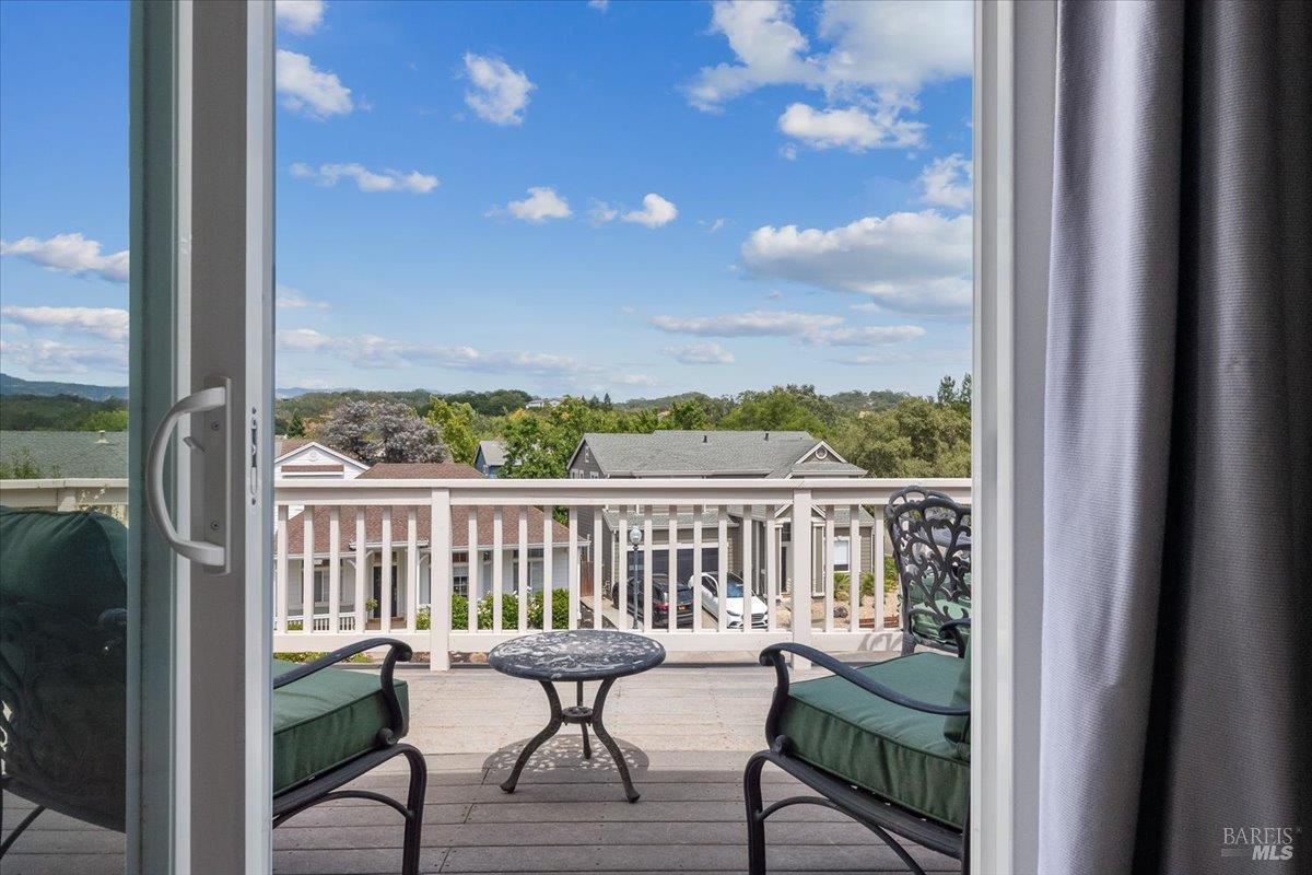 290 Appaloosa Trail Healdsburg CA 95448