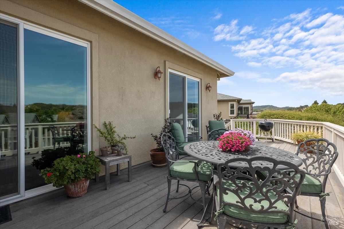 290 Appaloosa Trail Healdsburg CA 95448