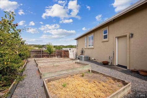 290 Appaloosa Trail Healdsburg CA 95448