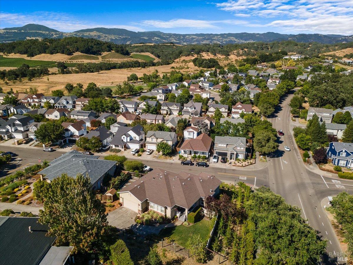 290 Appaloosa Trail Healdsburg CA 95448