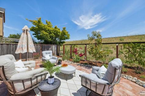 82 Maybeck Street Novato CA 94949