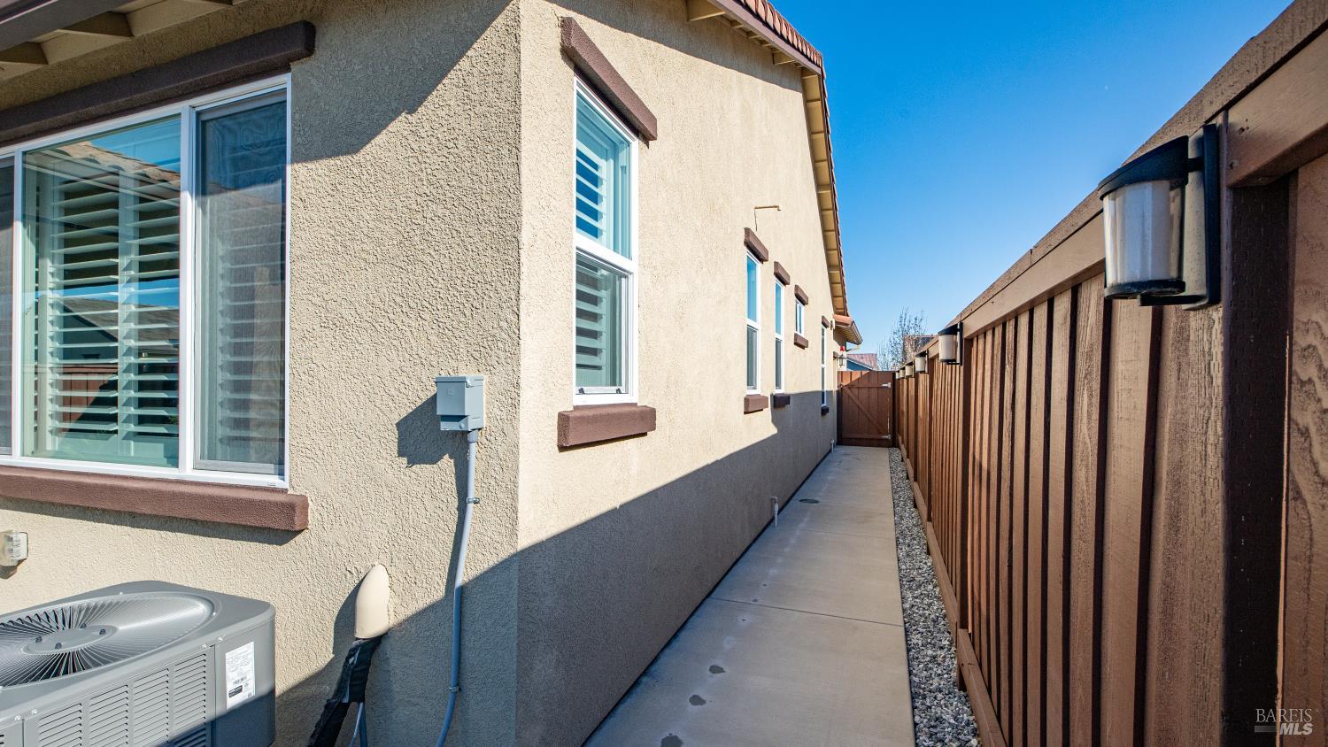 2395 Front Porch Lane Rio Vista CA 94571