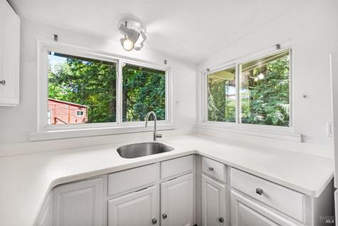 9870 River Road Forestville CA 95436