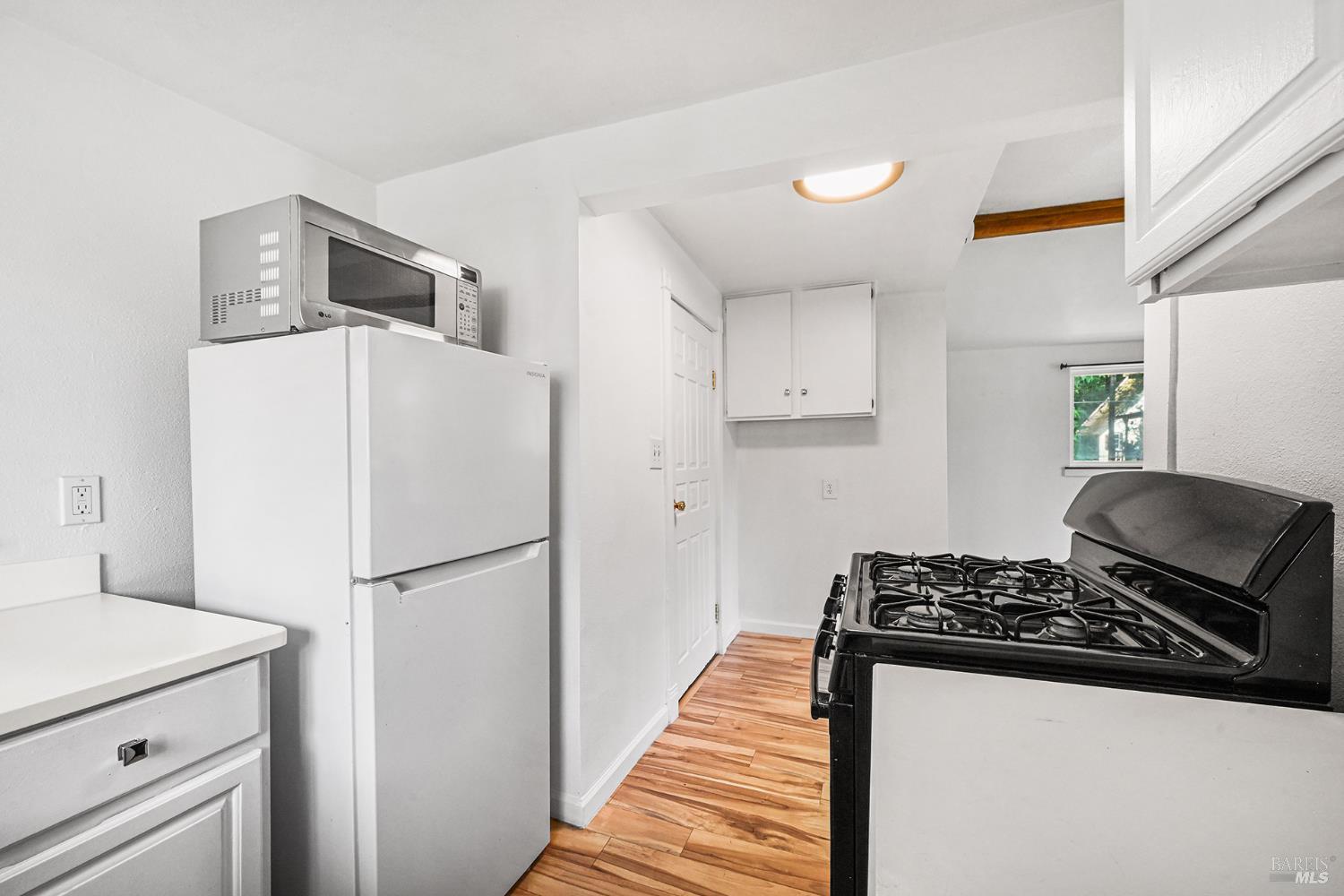 9870 River Road Forestville CA 95436