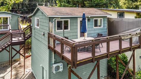 9870 River Road Forestville CA 95436