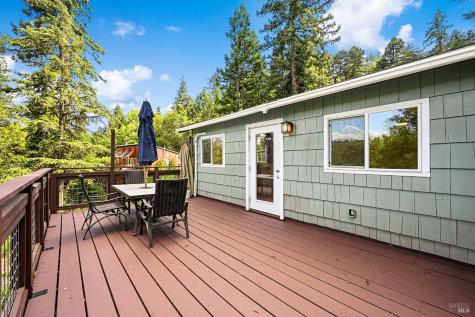 9870 River Road Forestville CA 95436