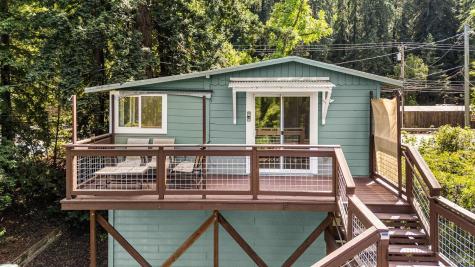 9870 River Road Forestville CA 95436
