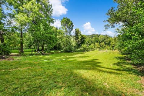 9870 River Road Forestville CA 95436